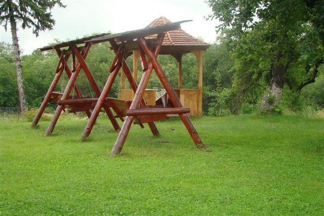 Pensiunea La Bradul Inalt Porumbacu de Sus Esterno foto